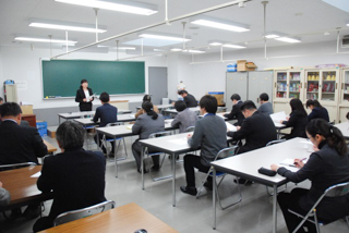 公開授業の講評会