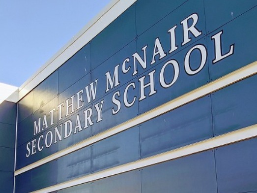 マシュー・マクネアー・セカンダリー・スクール (Matthew McNair Secondary School)