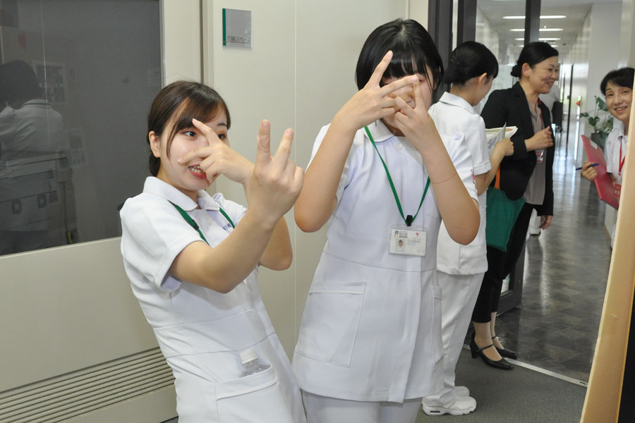 ボランティア学生