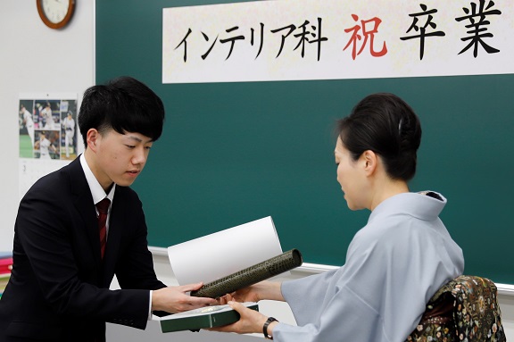 輝く未来へ 卒業おめでとう 各科の近況報告 専門学校