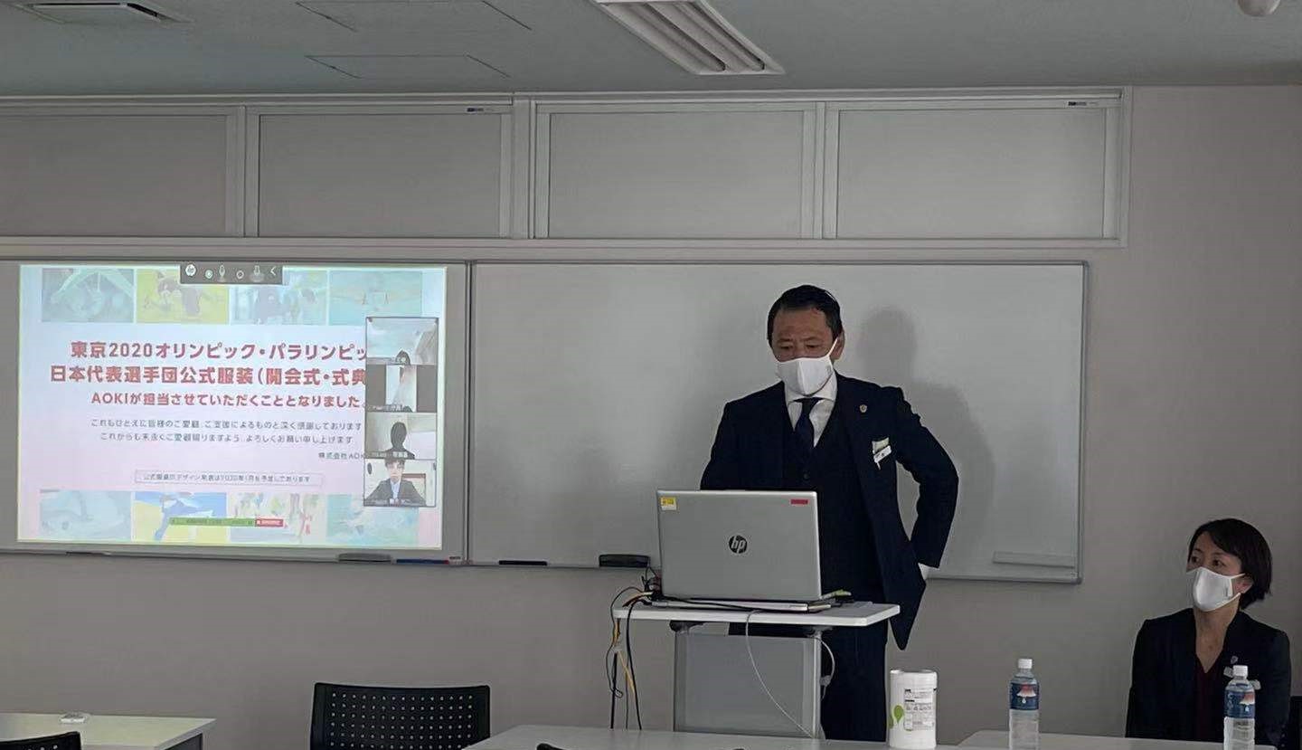 AOKIスーツ着こなし