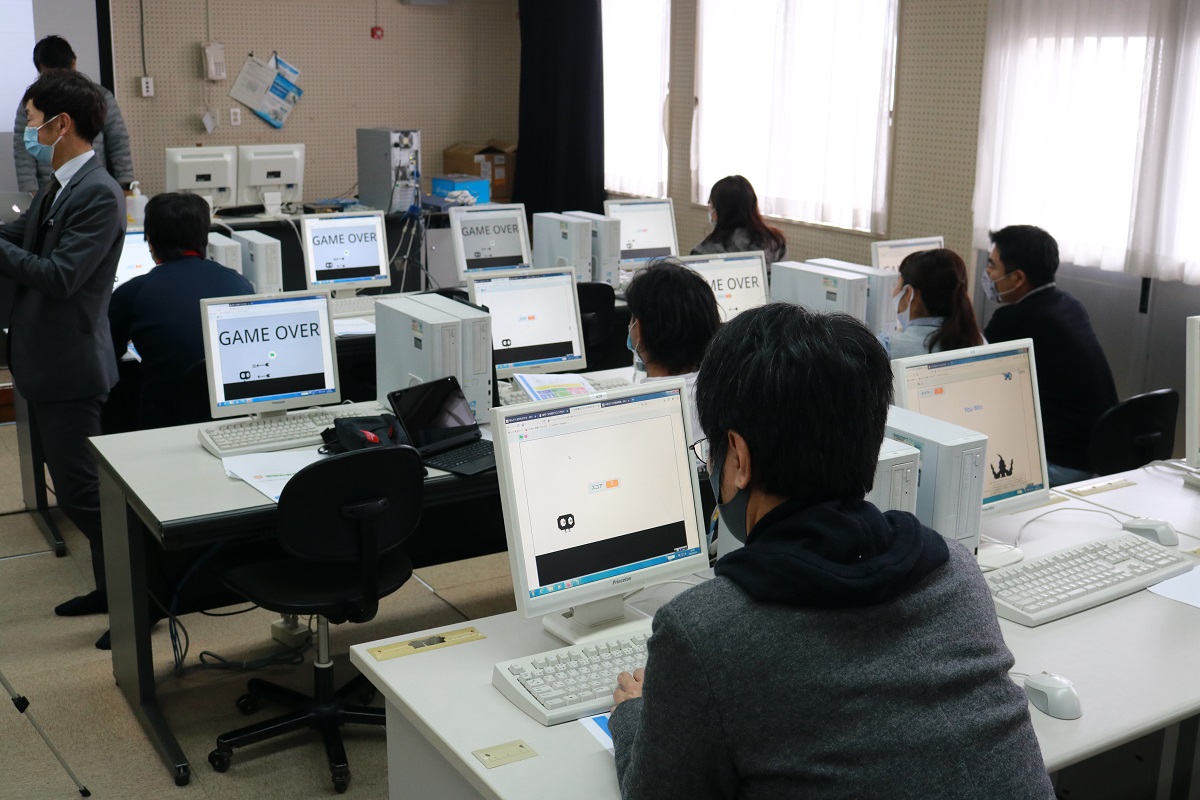 沖縄女子短期大学_産学連携推進センター_プログラミング_西原町教育委員会_比嘉勇太