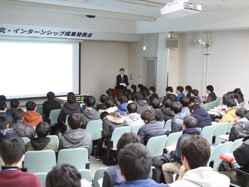 卒業研究全体発表会01