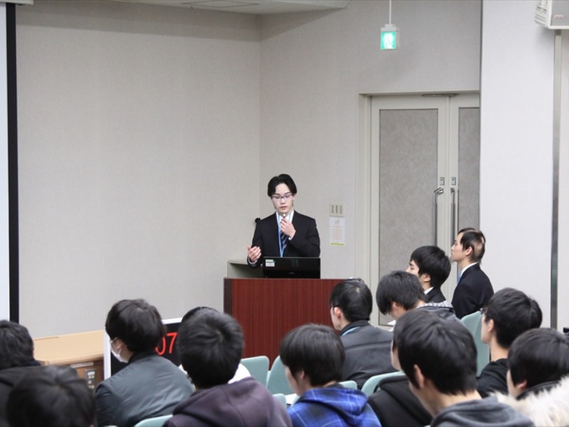 卒業研究全体発表会02