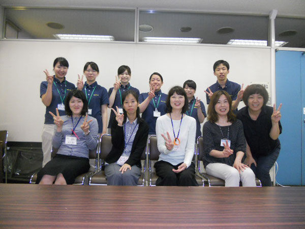 最後に学生と指導者で記念撮影