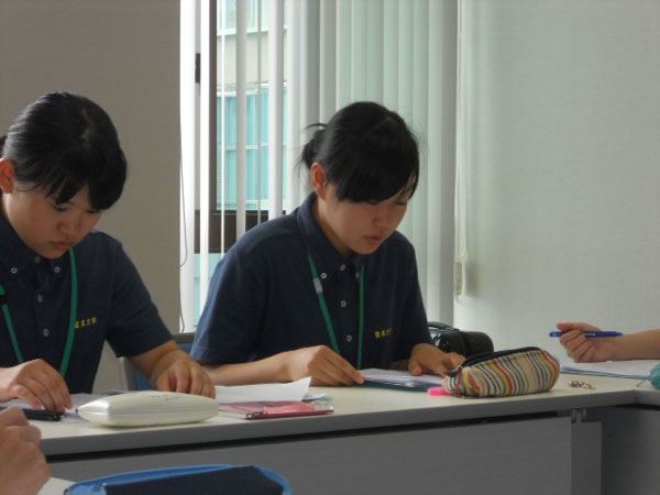 事例を発表する様子