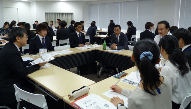 学生と社会人のトークセッション