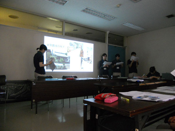 地域診断発表の様子